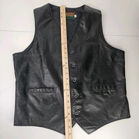 Oakton Limited 44" Tall LT Black Leather Vest Vintage Biker Motorcycle Vest - Picture 7 of 8